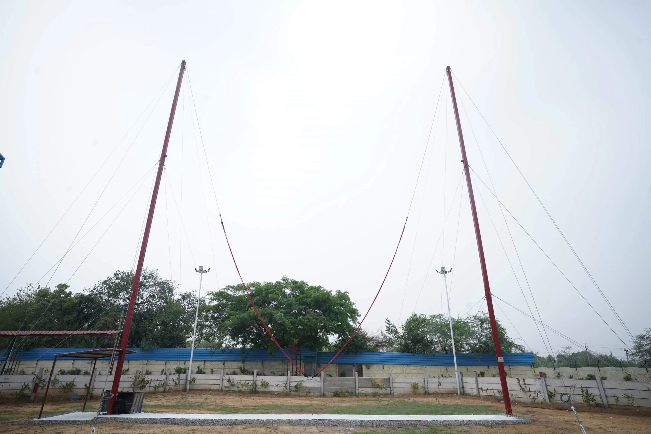 Reverse-bungee-slingshot