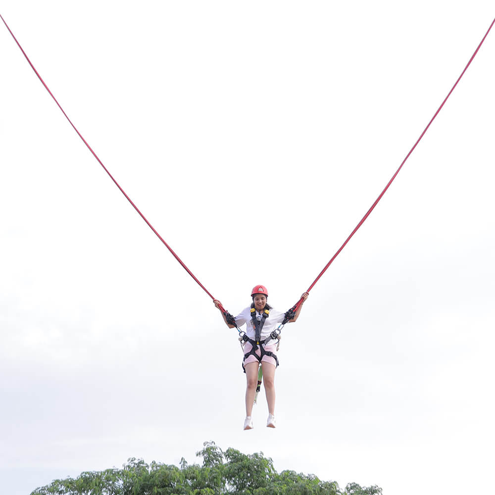 Reverse bungee slingshot